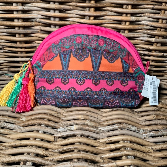 H&M Handbags - H&M Cosmetic Bag